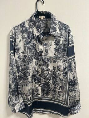 POL Women's Small Blue Button Blouse Boho. Floral. Oversized.